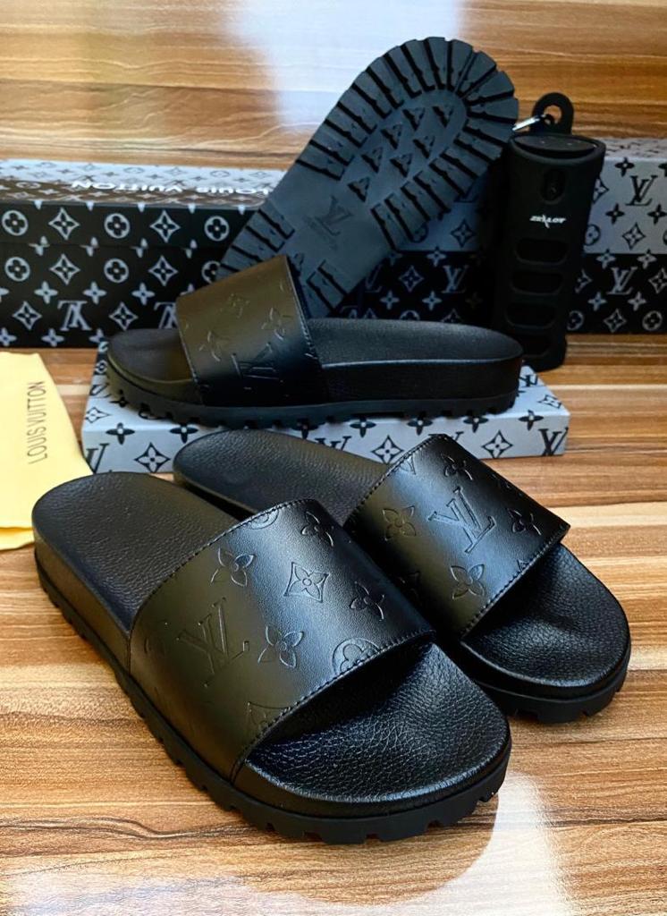 Louis vuitton best sale slides slippers